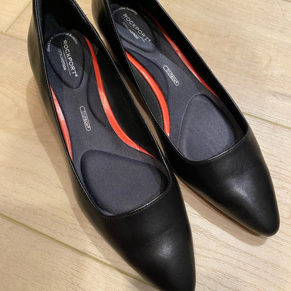 Brand new Rockport heels. Black leather. Size 7